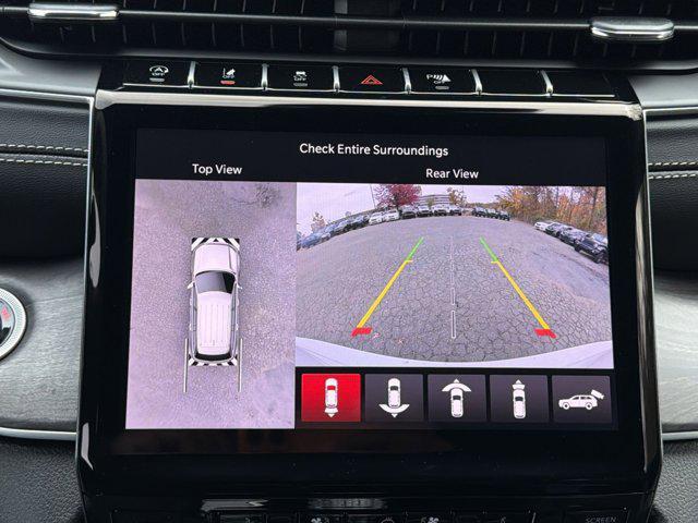 new 2025 Jeep Grand Cherokee car, priced at $43,034