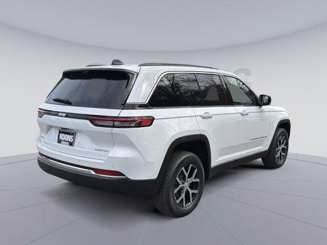 new 2025 Jeep Grand Cherokee car, priced at $43,034