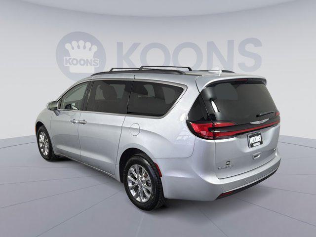 used 2022 Chrysler Pacifica car, priced at $30,000