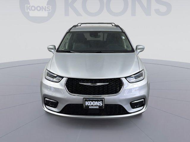 used 2022 Chrysler Pacifica car, priced at $30,000