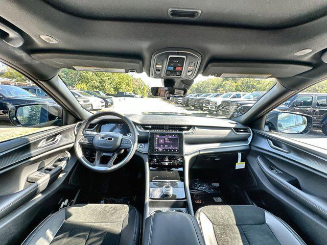 new 2025 Jeep Grand Cherokee L car, priced at $37,964