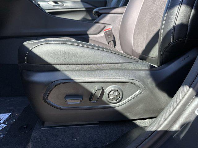 new 2025 Jeep Grand Cherokee car, priced at $40,309