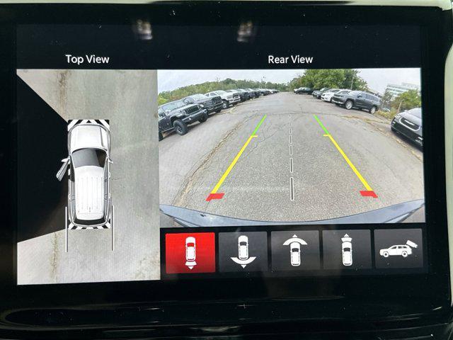 new 2025 Jeep Grand Cherokee car, priced at $39,252