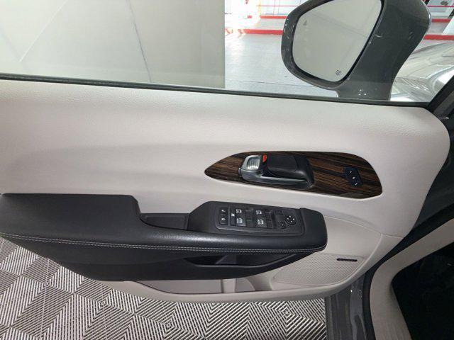used 2022 Chrysler Pacifica car, priced at $24,995