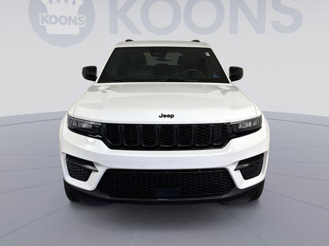 used 2023 Jeep Grand Cherokee car, priced at $30,995