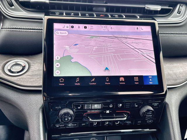 new 2025 Jeep Grand Cherokee car, priced at $43,552