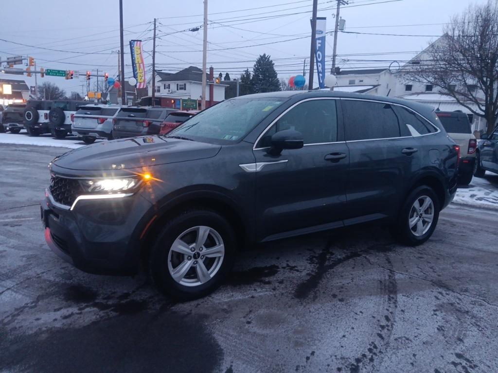 used 2022 Kia Sorento car, priced at $21,749