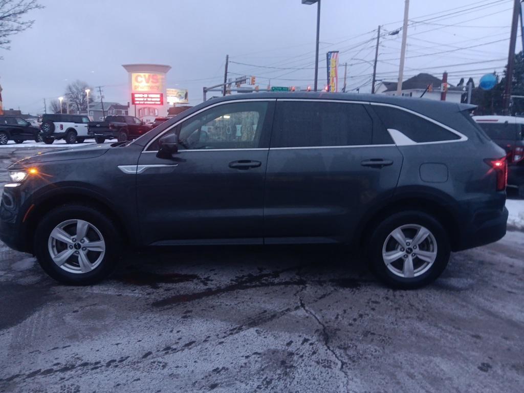 used 2022 Kia Sorento car, priced at $21,749