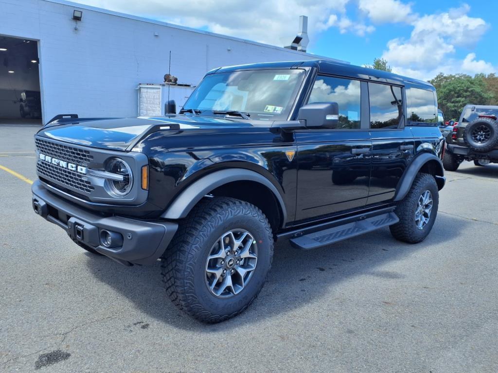 new 2025 Ford Bronco car, priced at $60,425