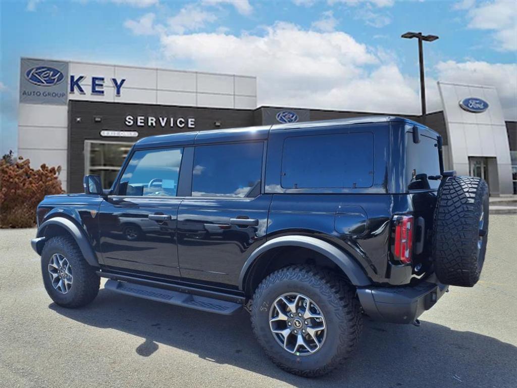 new 2025 Ford Bronco car, priced at $60,425