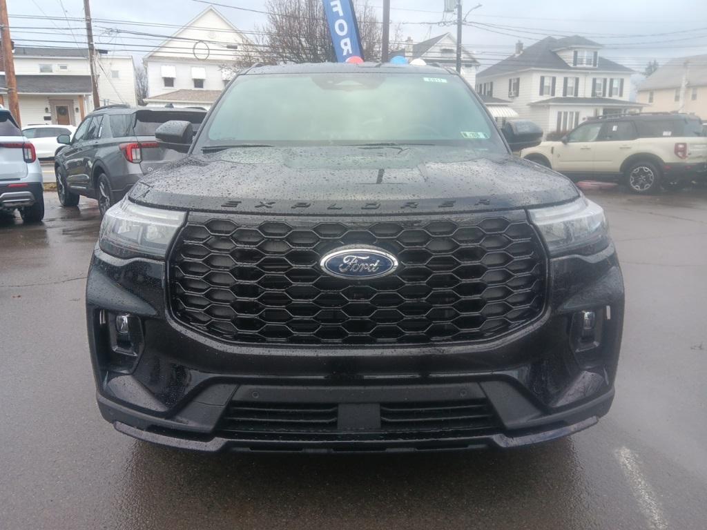 new 2025 Ford Explorer car, priced at $41,715
