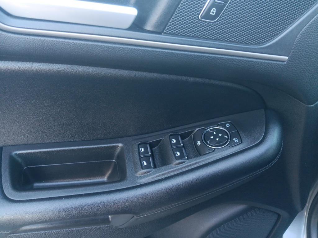 used 2022 Ford Edge car, priced at $22,595