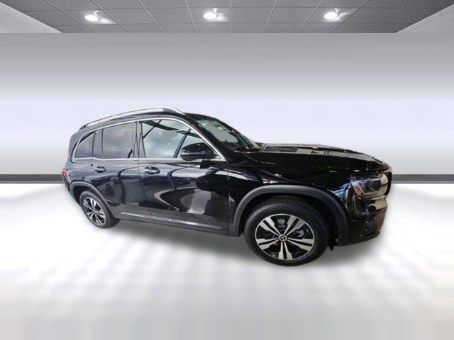 new 2025 Mercedes-Benz GLB 250 car, priced at $50,110