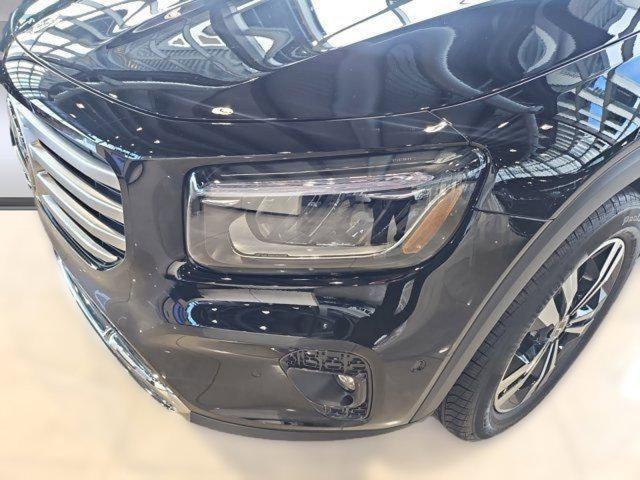 new 2025 Mercedes-Benz GLB 250 car, priced at $50,110