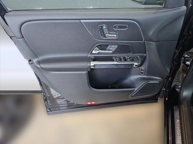 new 2025 Mercedes-Benz GLB 250 car, priced at $50,110