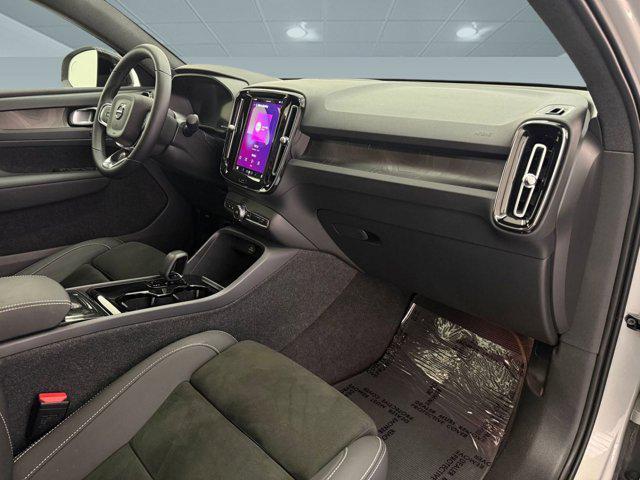 used 2023 Volvo C40 Recharge Pure Electric car, priced at $25,999