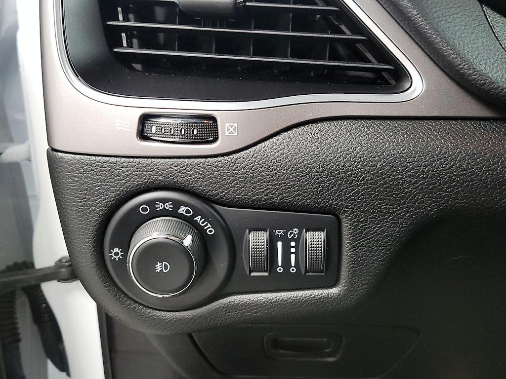 used 2021 Jeep Cherokee car, priced at $19,998