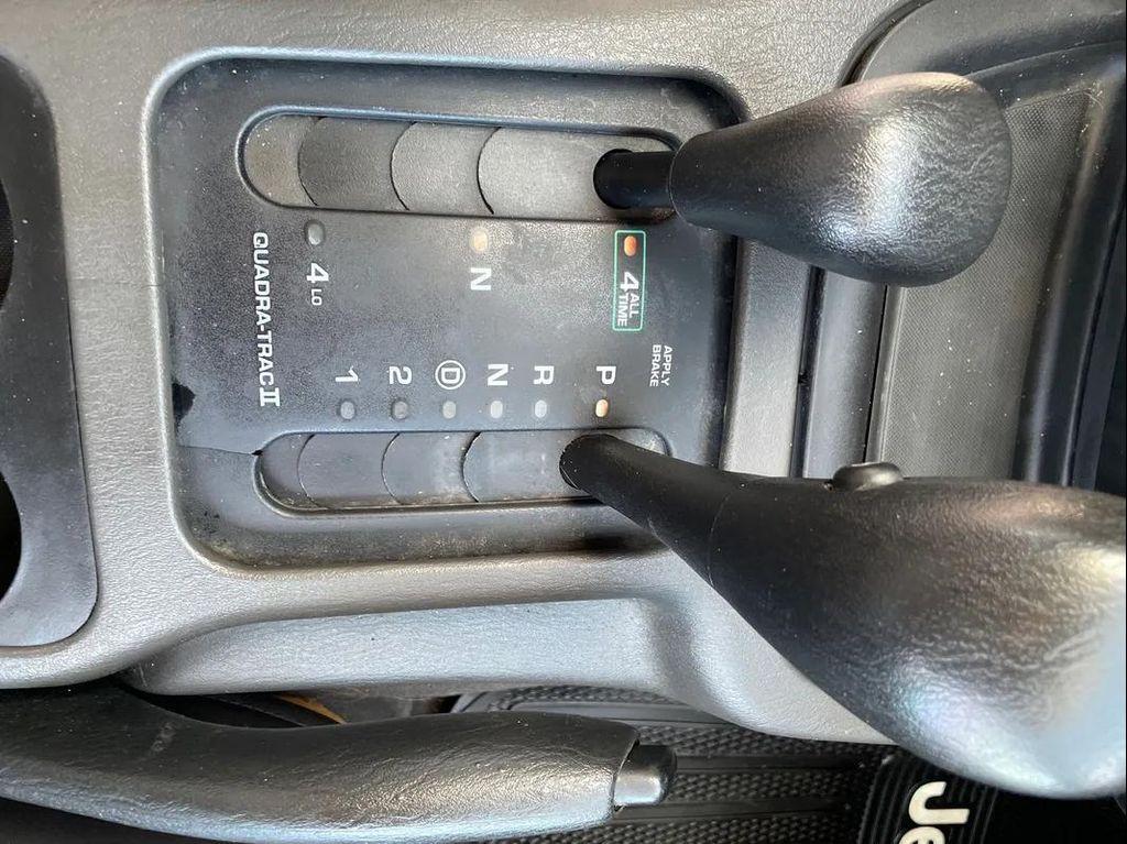 used 2001 Jeep Grand Cherokee car, priced at $3,995