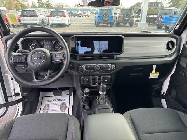 new 2026 Jeep Gladiator car, priced at $37,841