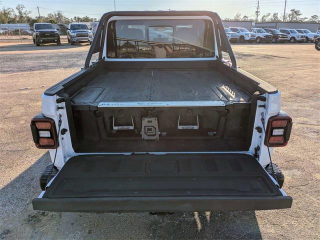 used 2021 Jeep Gladiator car, priced at $35,995