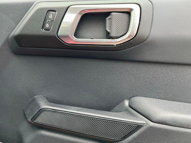 new 2025 Ford Bronco car, priced at $48,519