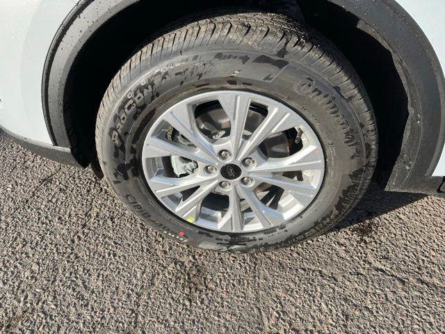 new 2026 Ford Escape car, priced at $28,426