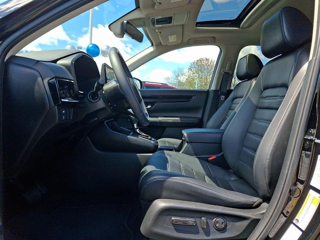 used 2024 Honda CR-V car, priced at $35,500