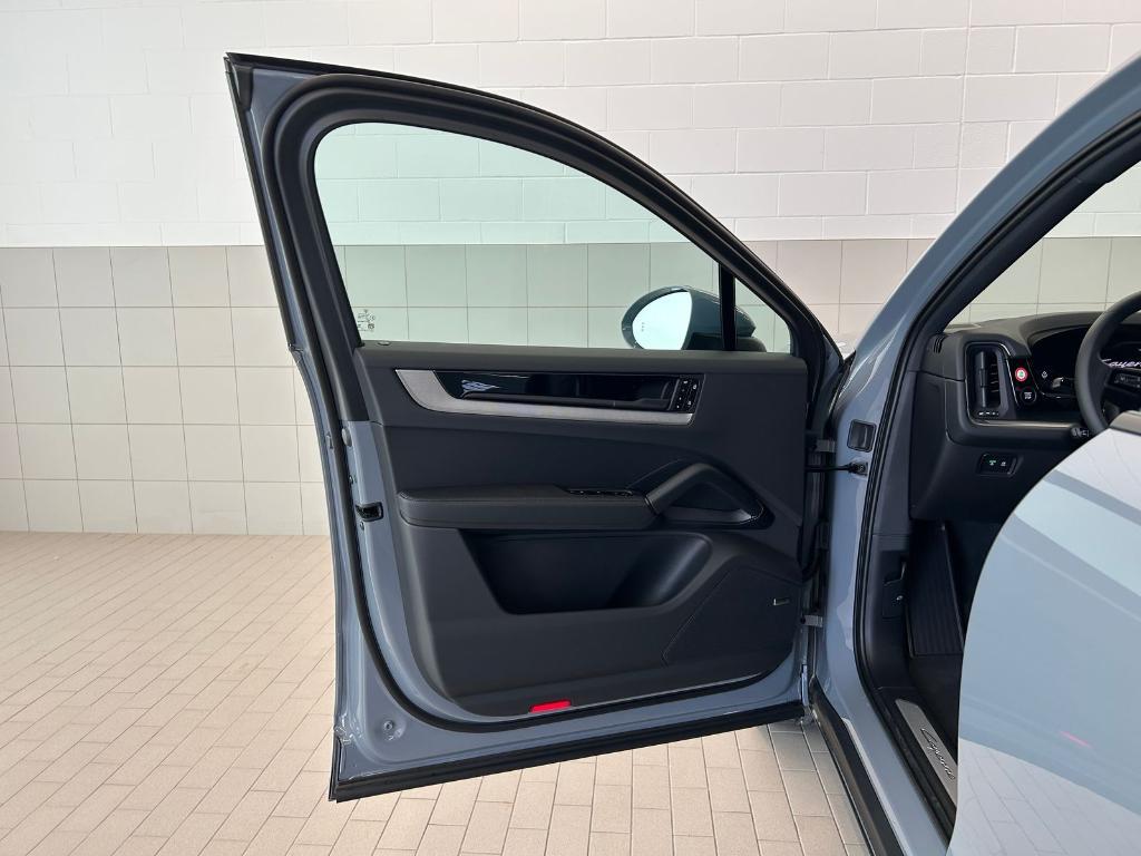 new 2026 Porsche Cayenne car, priced at $115,569