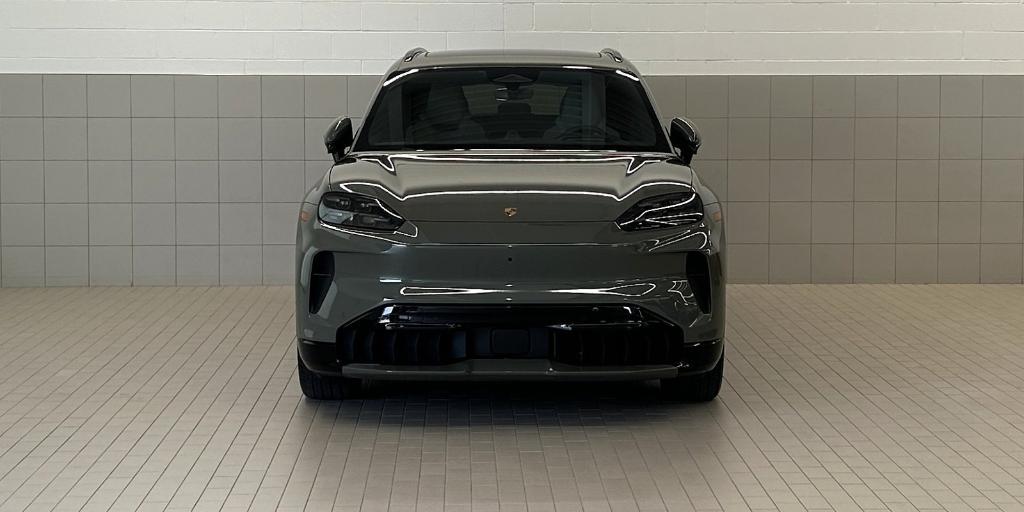 new 2026 Porsche Cayenne car, priced at $138,059