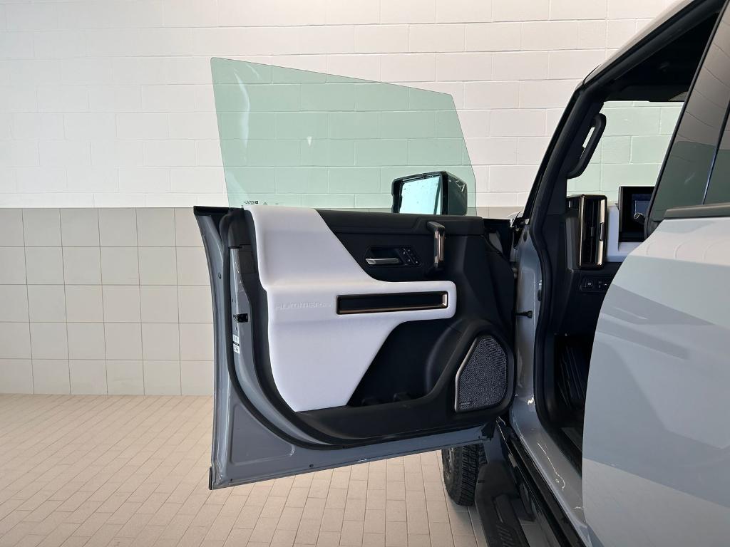 used 2025 GMC HUMMER EV SUV car, priced at $72,974
