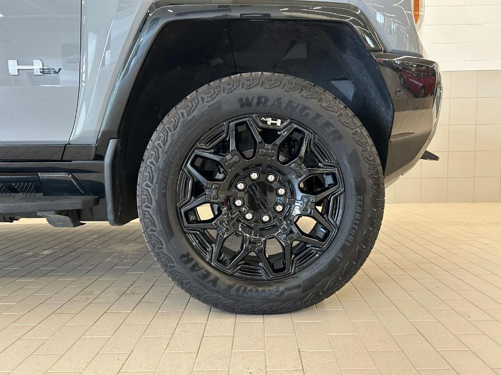 used 2025 GMC HUMMER EV SUV car, priced at $72,974