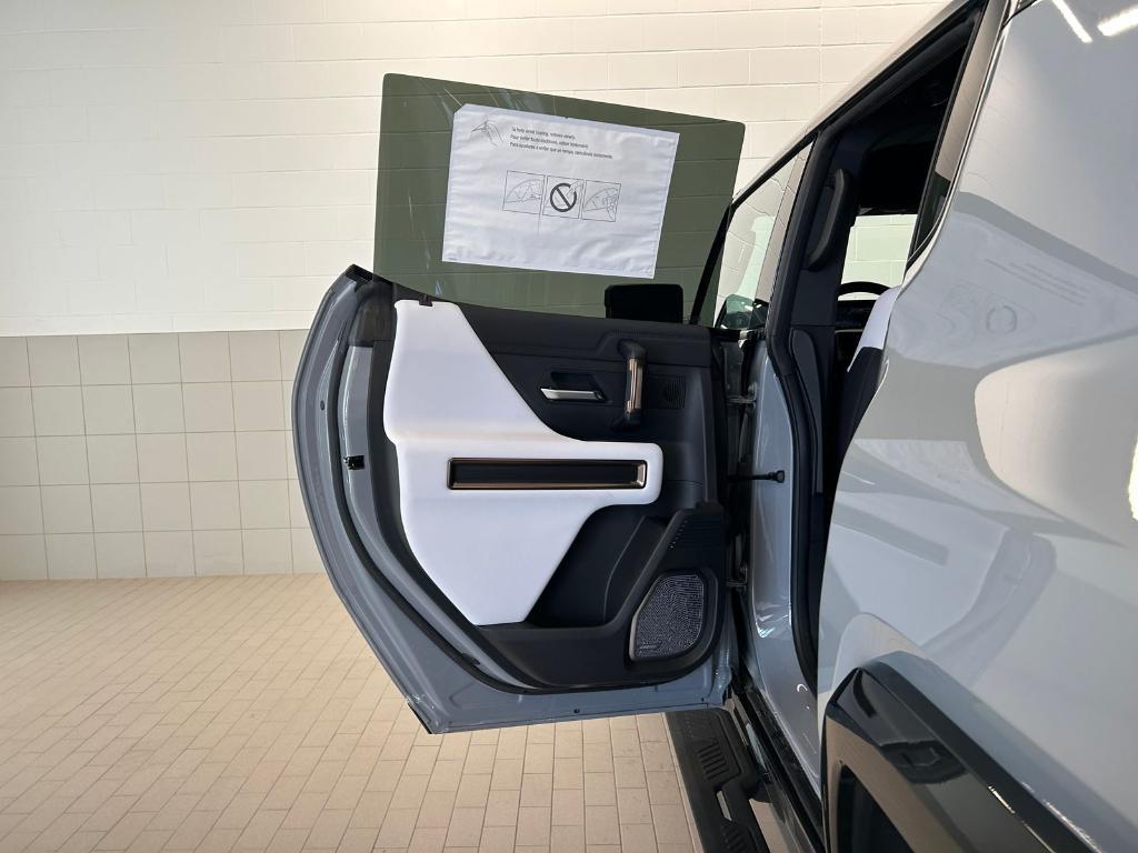 used 2025 GMC HUMMER EV SUV car, priced at $72,974
