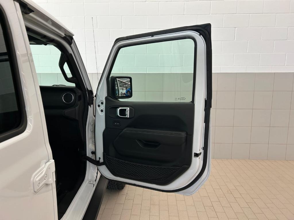 used 2019 Jeep Wrangler Unlimited car, priced at $26,880