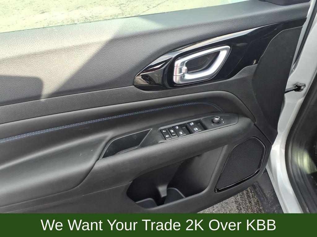 new 2026 Jeep Compass car, priced at $27,253