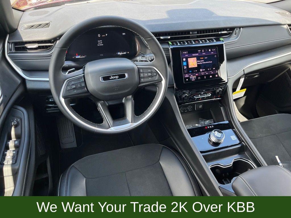 new 2025 Jeep Grand Cherokee car, priced at $34,873