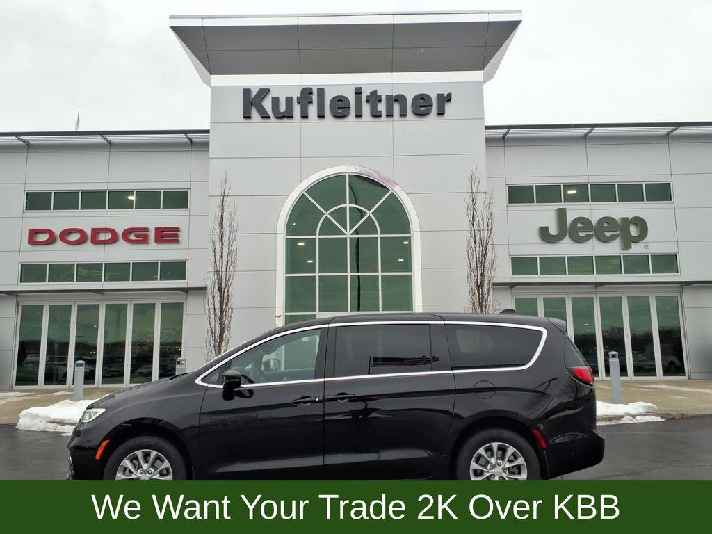 new 2026 Chrysler Pacifica car, priced at $44,950