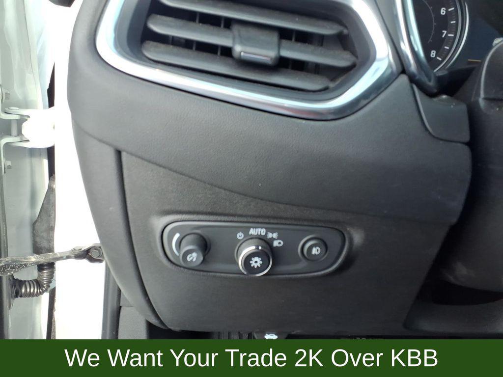 used 2022 Chevrolet Equinox car, priced at $31,500