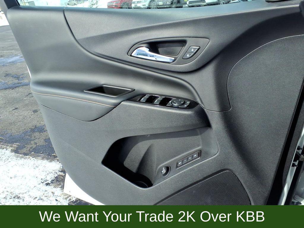 used 2022 Chevrolet Equinox car, priced at $31,500