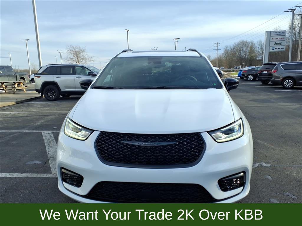 new 2026 Chrysler Pacifica car, priced at $52,841