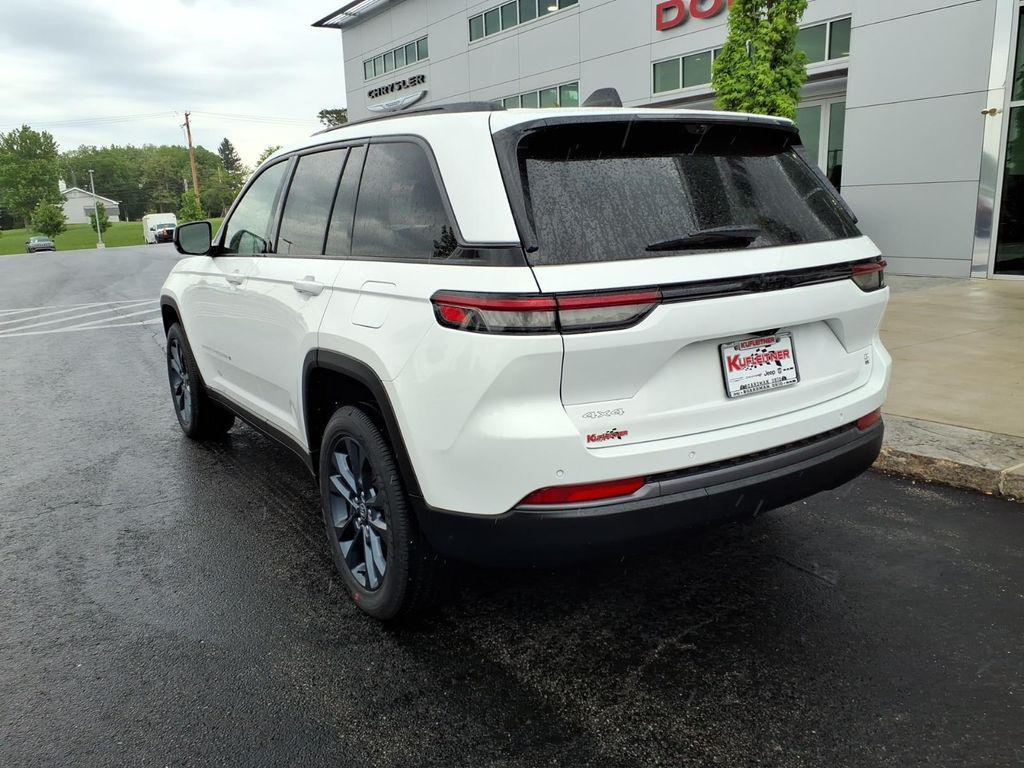 new 2026 Jeep Grand Cherokee car, priced at $49,379