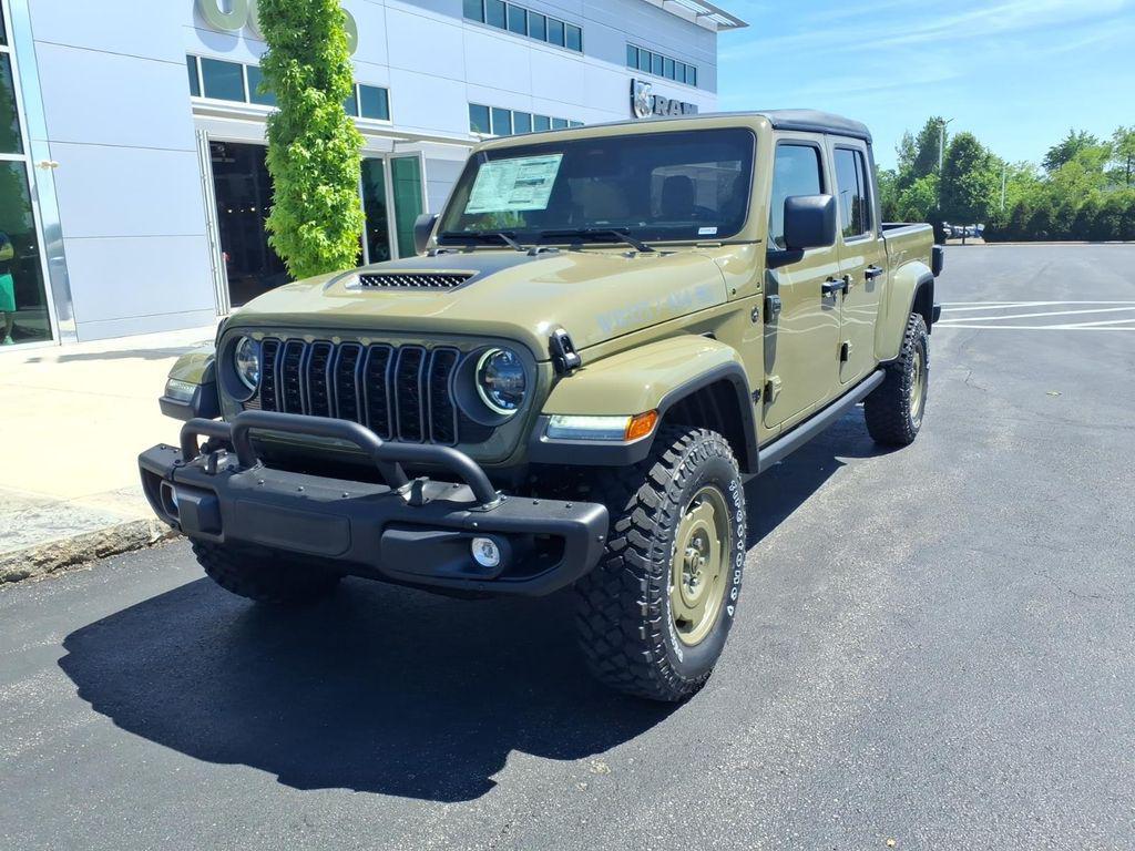 new 2026 Jeep Gladiator car, priced at $51,477