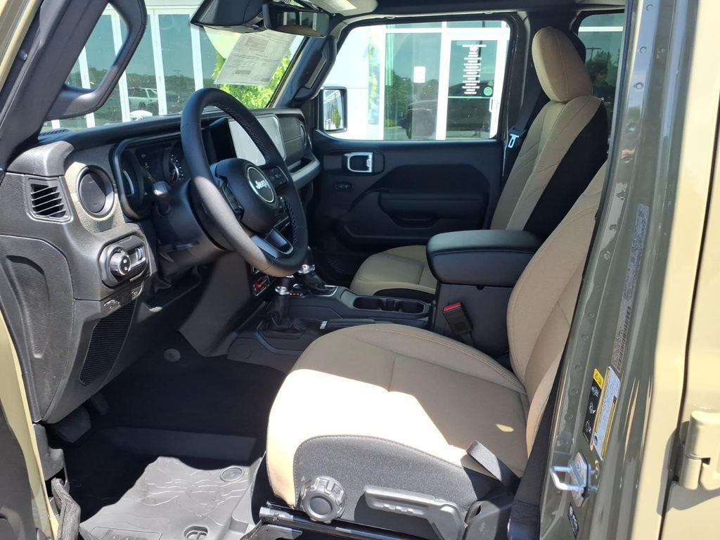 new 2026 Jeep Gladiator car, priced at $51,477