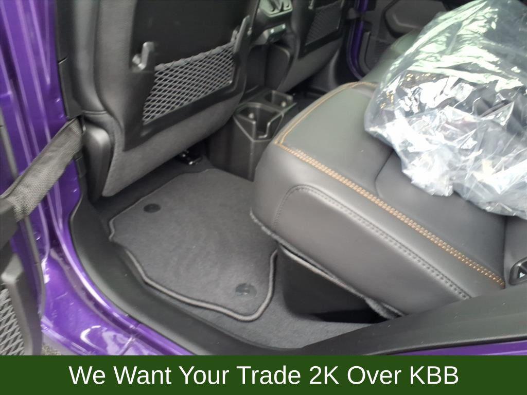 new 2026 Jeep Gladiator car, priced at $51,017