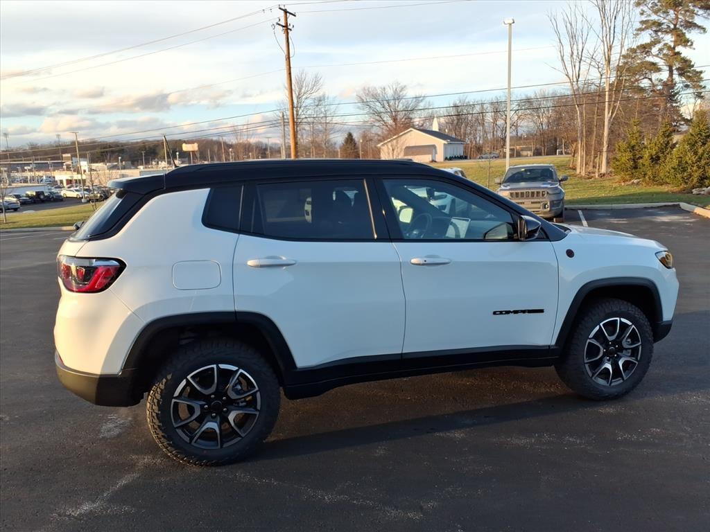 new 2026 Jeep Compass car, priced at $31,993