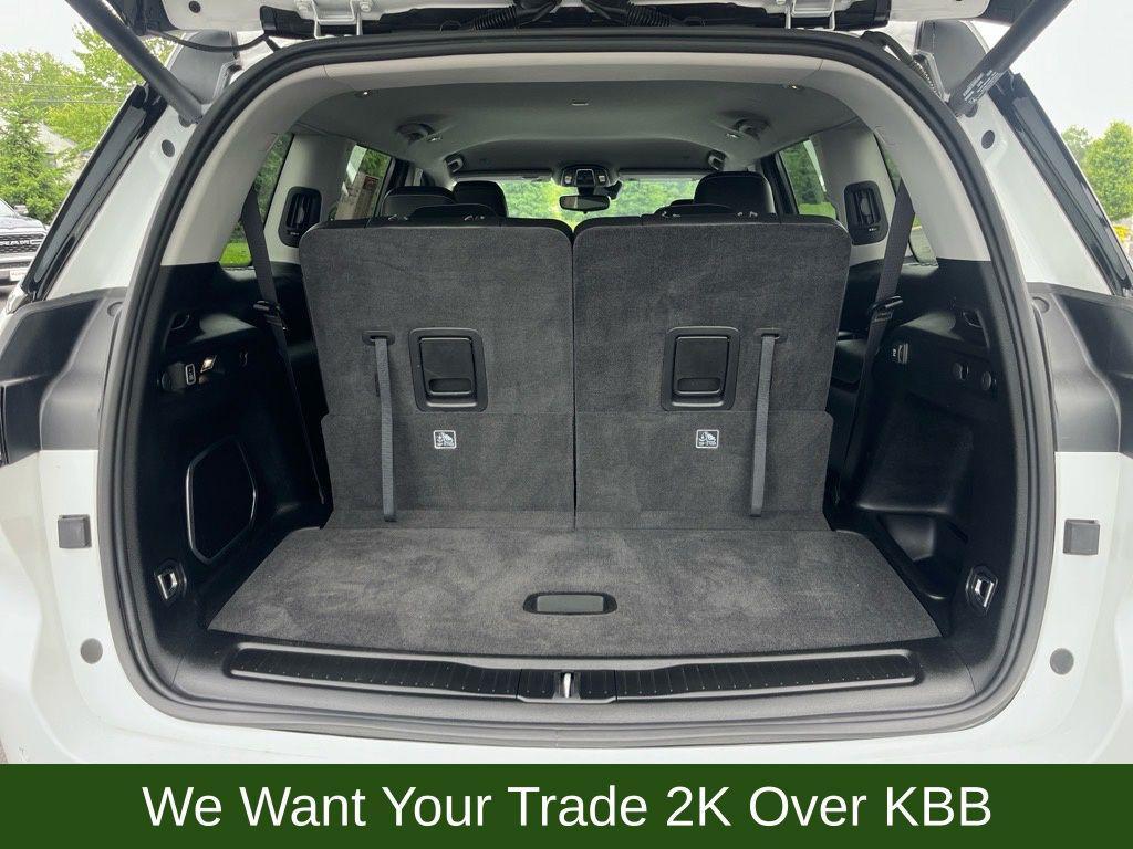 used 2022 Jeep Grand Cherokee L car, priced at $35,900