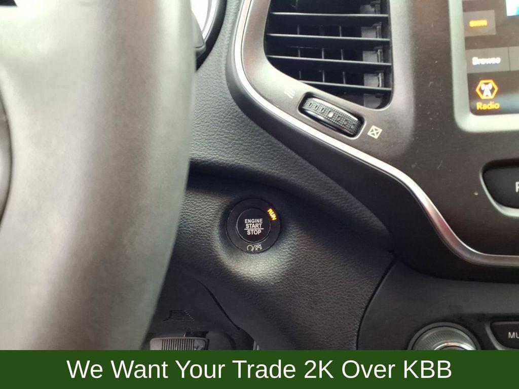 used 2021 Jeep Cherokee car, priced at $27,224