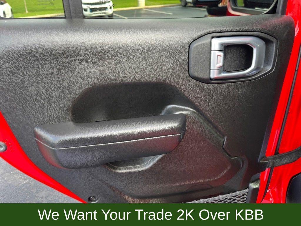 used 2024 Jeep Gladiator car, priced at $40,477