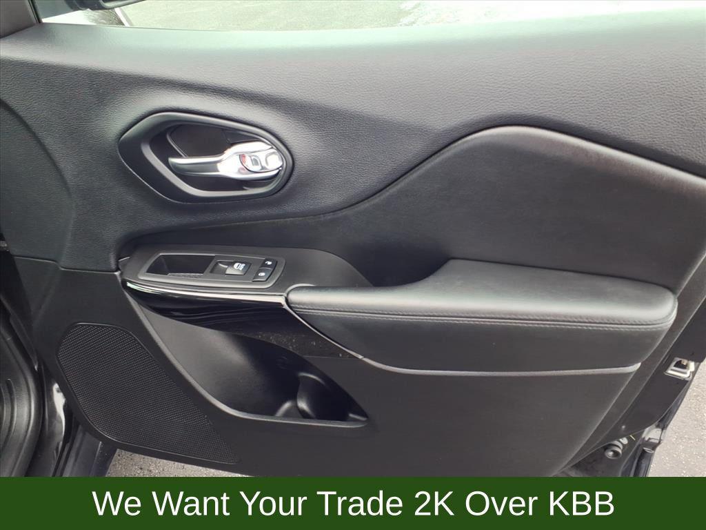 used 2019 Jeep Cherokee car, priced at $13,481