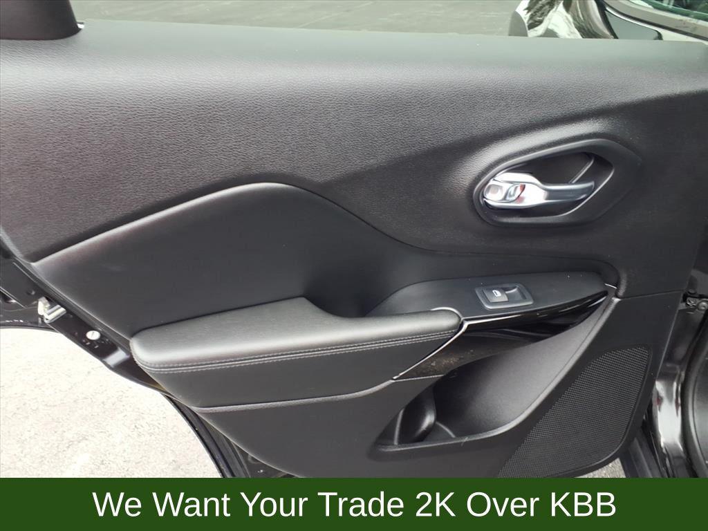 used 2019 Jeep Cherokee car, priced at $13,481