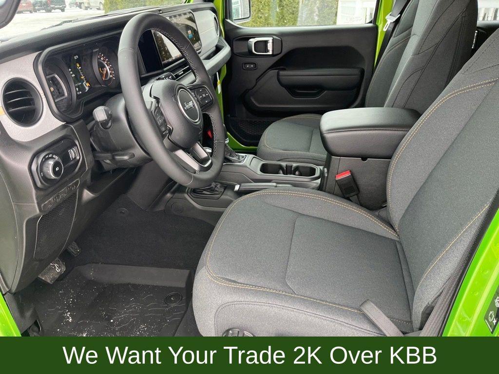 new 2025 Jeep Wrangler car, priced at $43,684